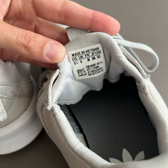 M049 Adidas SL Loop Runner White Grey Shoes Sneakers Running  Size 5 1/2 - Picture 5 of 6